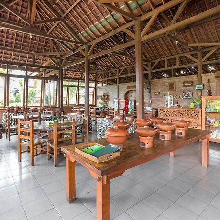 เรดดอร์ซ พลัส แอท ปุรโวดาดิ Hotel ปาซูรูอัน ภายนอก รูปภาพ